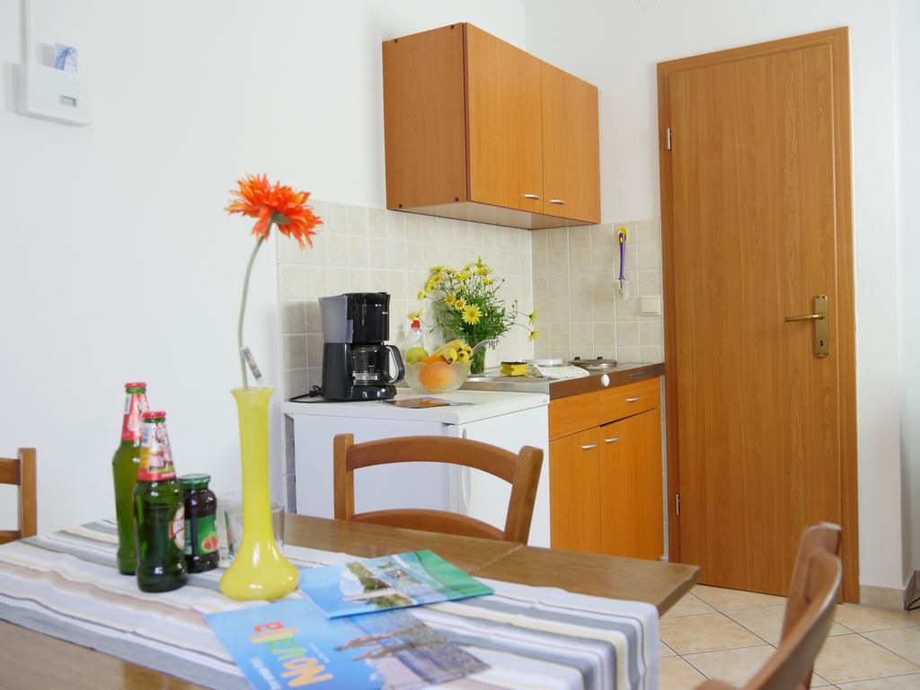 Apartments-Novalja-Zrce エクステリア 写真